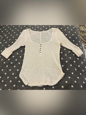 We The Free Cream Ribbed Henley Scoop-Neck Long Sleeve Top